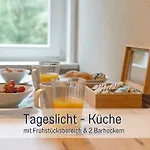Benville - 54qm Fuer 5 Personen - Ruhige Lage & Stellplatz - Wlan - Zentral - Fahrradkeller * Pirna