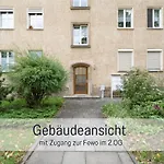 Apartment Benville - 54qm Fuer 5 Personen - Ruhige Lage & Stellplatz - Wlan - Zentral - Fahrradkeller *