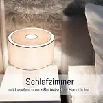 Benville - 54qm Fuer 5 Personen - Ruhige Lage & Stellplatz - Wlan - Zentral - Fahrradkeller *