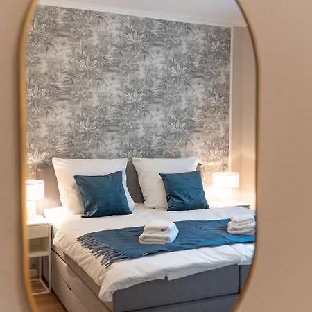 Benville - Stylisch - Familie - Free Parking Апартаменты *