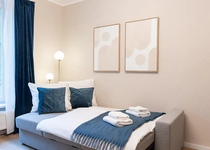 Appartement Benville - 54qm Fuer 5 Personen - Ruhige Lage & Stellplatz - Wlan - Zentral - Fahrradkeller Pirna