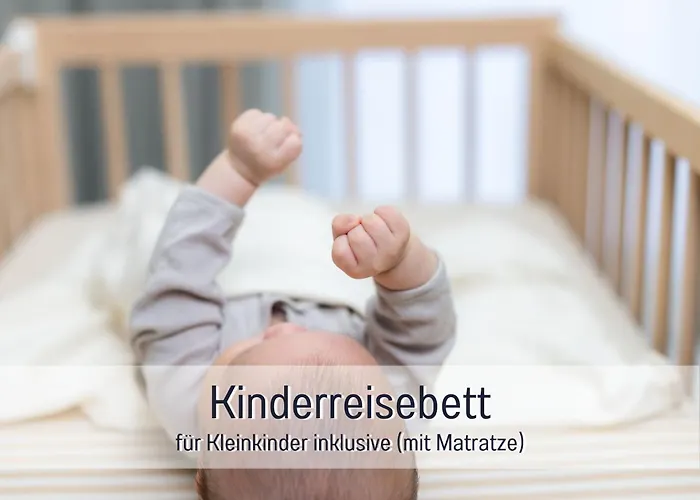 Appartement Benville - 54qm Fuer 5 Personen - Ruhige Lage & Stellplatz - Wlan - Zentral - Fahrradkeller